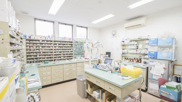 たかとみ薬局の調剤室
