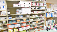 エス薬局　ひくま店の薬棚