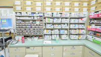 しみず薬局プラファ調剤の薬棚