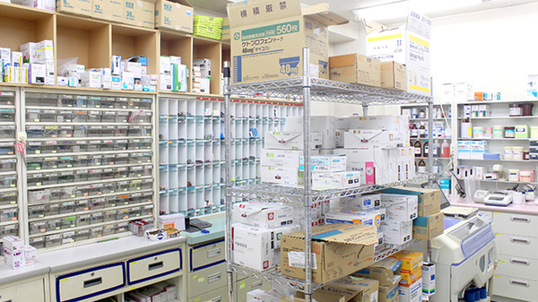 ウイング湘南薬局追浜店の調剤室