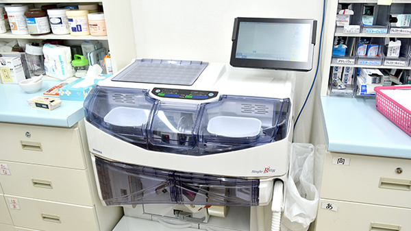 ヤックスドラッグ 佐倉寺崎薬局の調剤器具