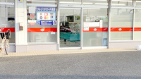 ヤックスドラッグ　木更津桜井薬局の入口