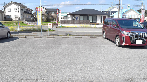 ヤックスドラッグ　夷隅薬局の駐車場