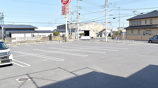 ヤックスドラッグ　銚子明神薬局の駐車場