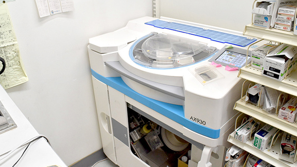 ヤックスドラッグ　成田薬局の調剤器具