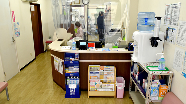 ヘルシー薬局　布施店の受付/カウンター