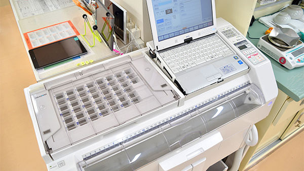 ことぶき薬局　竹の塚店の調剤器具
