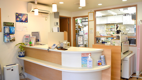 ことぶき薬局　青山店の受付/カウンター