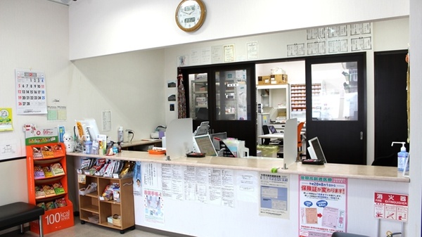 株式会社　あやめ調剤薬局の受付/カウンター