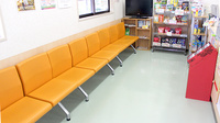 ファースト薬局　元吉田店の待合スペース