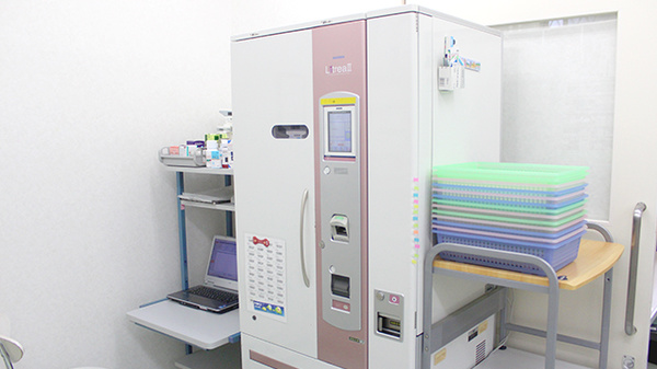 ファースト薬局　元吉田店の調剤器具