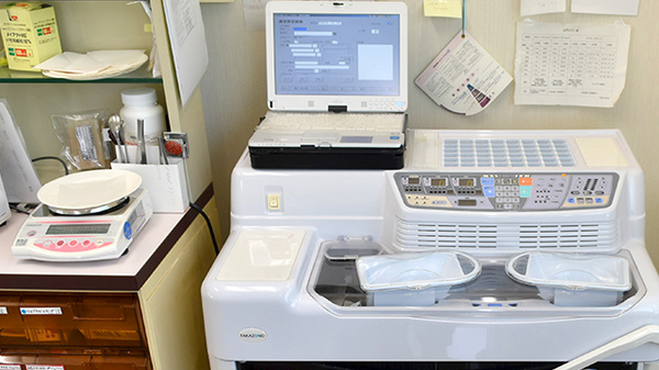 弘済堂薬局の調剤器具
