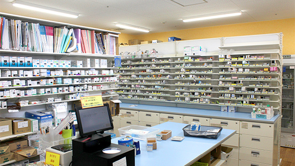 杏林堂薬局　富士松岡店の調剤室