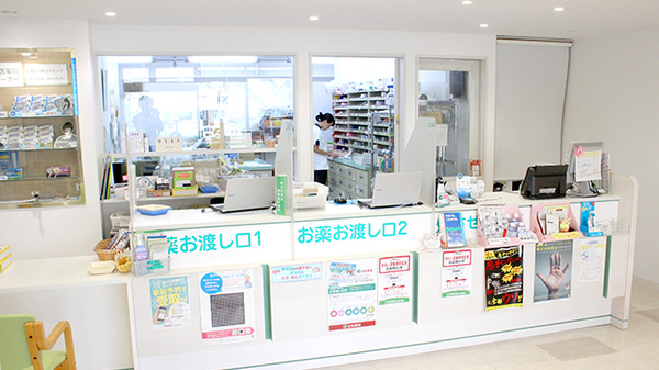 日生薬局　元住吉店の受付/カウンター