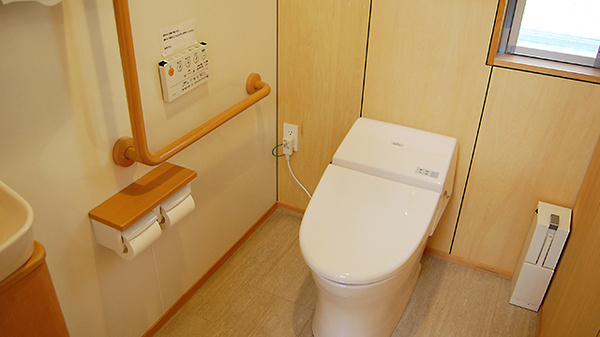 ぐうです薬局のお手洗い