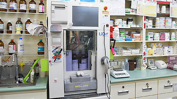 福神調剤薬局　大佐野店の調剤器具