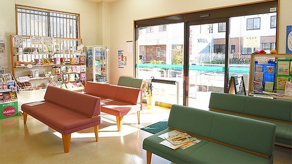 福神調剤薬局　大城店の待合スペース