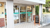福神調剤薬局　拾六町店の入口