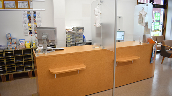 株式会社熊谷市薬剤師会会営薬局　中西店の受付/カウンター