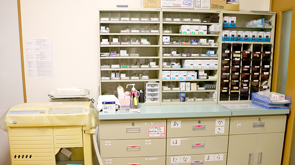 アイリス薬局の調剤室