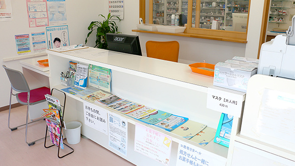 かりん薬局の受付/カウンター