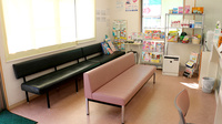 コスモス薬局の待合スペース
