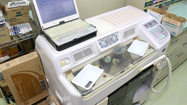 日生薬局　広尾店の調剤器具