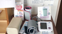 うぐいす薬局の血圧計