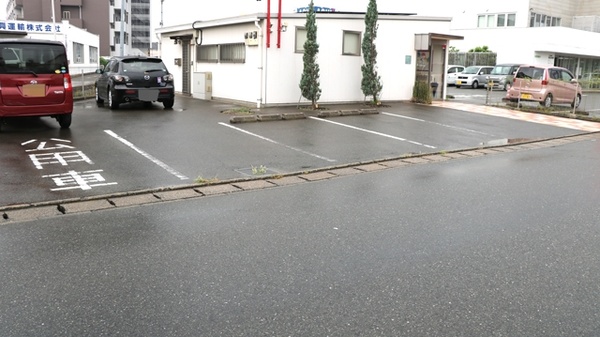 とまと薬局(糟屋郡)の駐車場