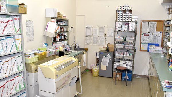 相武台いずみ薬局の調剤室