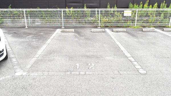 トモエ薬局　東豊中店の駐車場