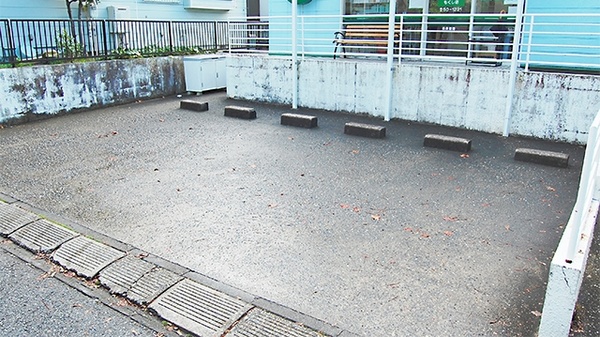 薬局タカサ　もくし店の駐車場