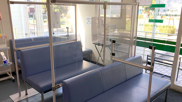 薬局タカサ　もくし店の待合スペース