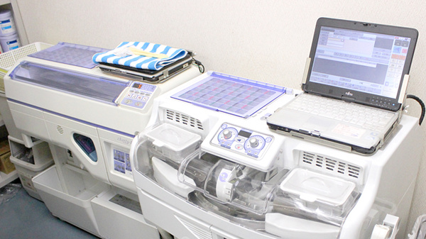薬局タカサ　畑沢店の調剤器具