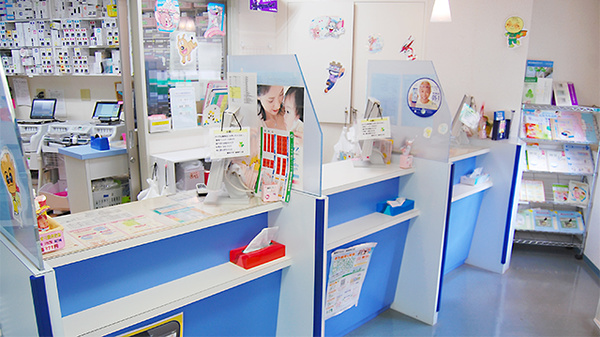 薬局タカサ　新検見川店の受付/カウンター