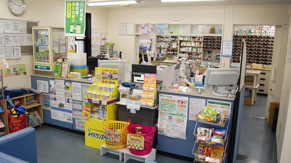 薬局タカサ　松ヶ島店の受付/カウンター
