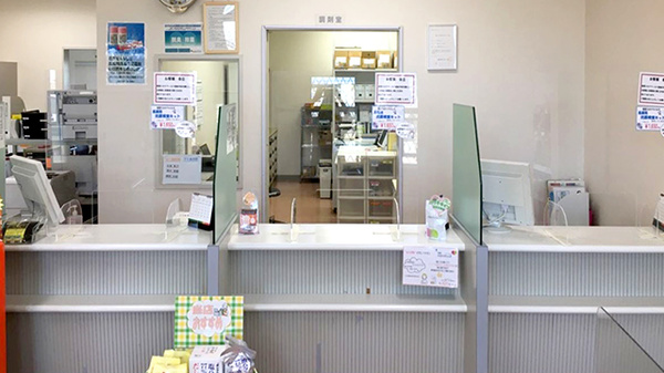 薬局タカサ　ほたる野店の受付/カウンター