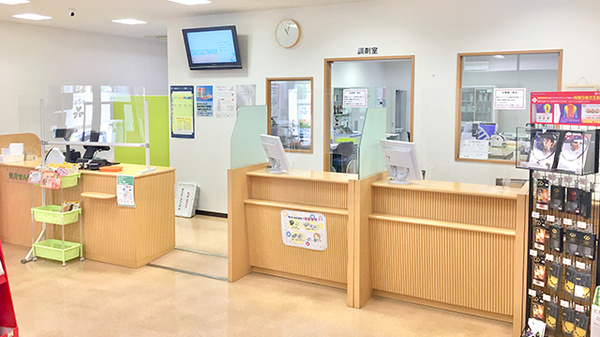 薬局タカサ　奈良輪店の受付/カウンター