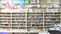 ファルコ薬局 あい南郷店の薬棚