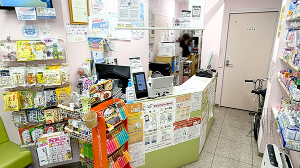 ファルコ薬局 福島店の受付/カウンター