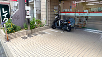 ファルコ薬局　寝屋川市駅前店の駐輪場