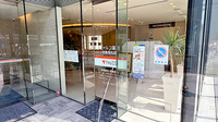 ファルコ薬局 四条烏丸店の入口
