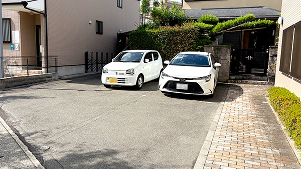 ファルコ薬局　久我店の駐車場