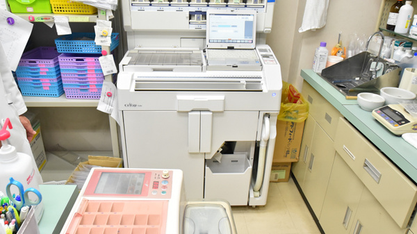 トーカイ薬局　名東店の調剤器具