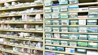 ミドリ薬局 あじま店の薬棚