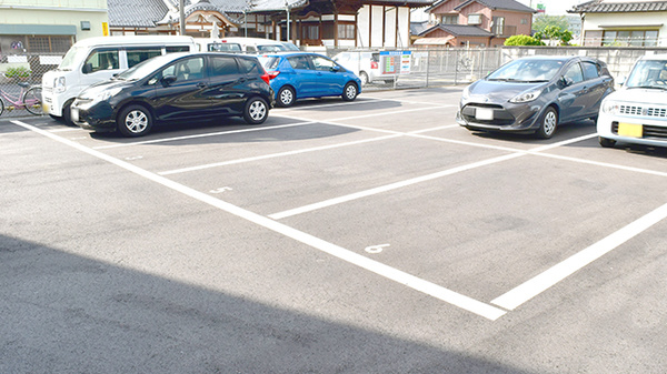 トーカイ薬局　ウェルネス小牧店の駐車場