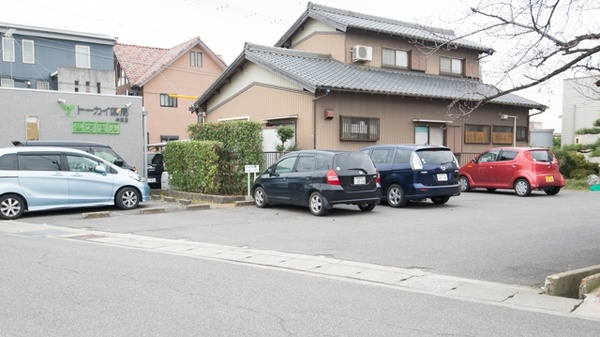 トーカイ薬局　半田店の駐車場