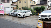 みはる薬局の駐車場