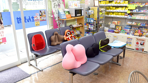 キノシタヤ薬局　本町店の待合スペース