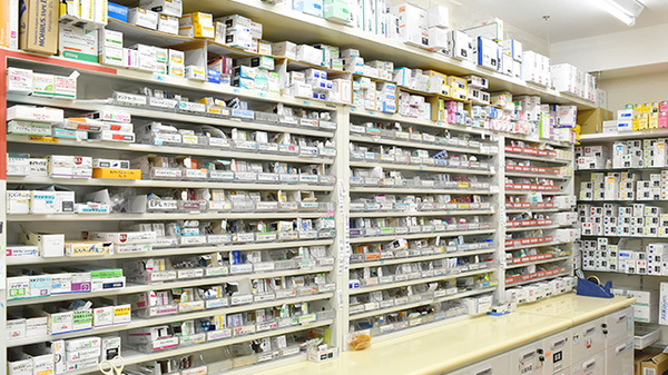 キノシタヤ薬局　林田店の薬棚